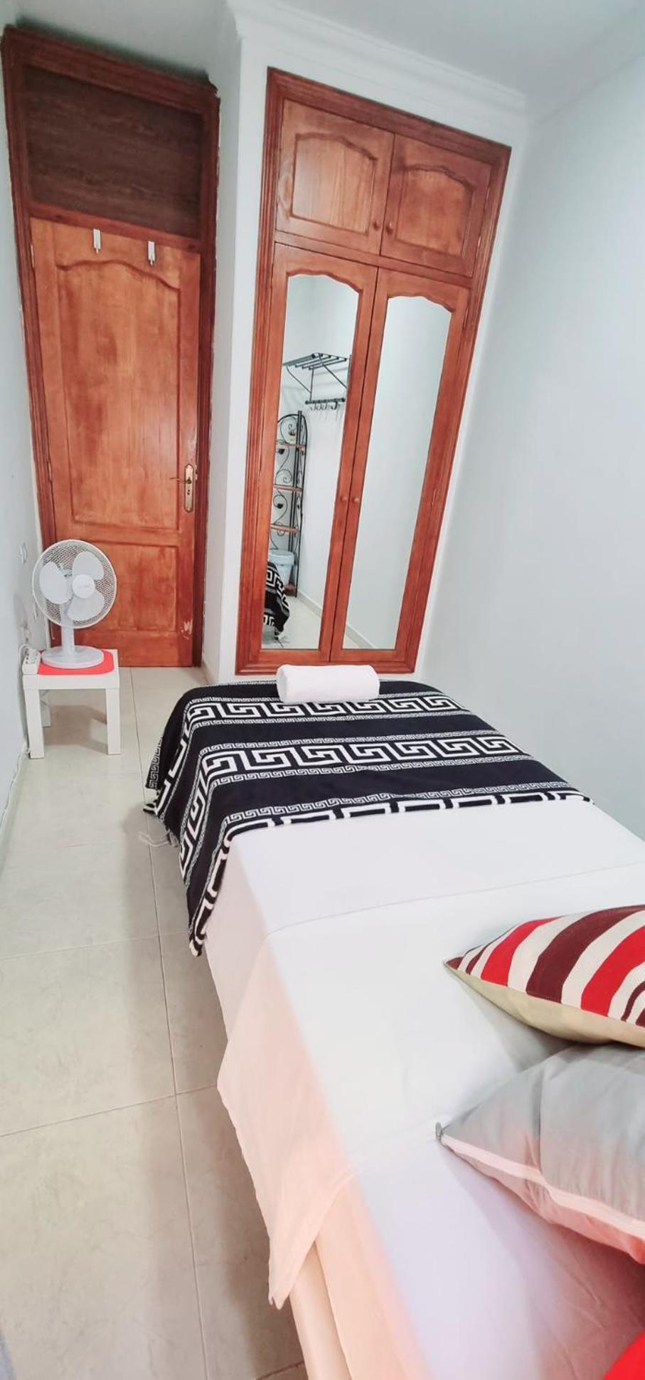 Almar We Go! Habitaciones Privadas En Alcala - Private Rooms - Pieces Privees - In Shared Apartment Exteriör bild